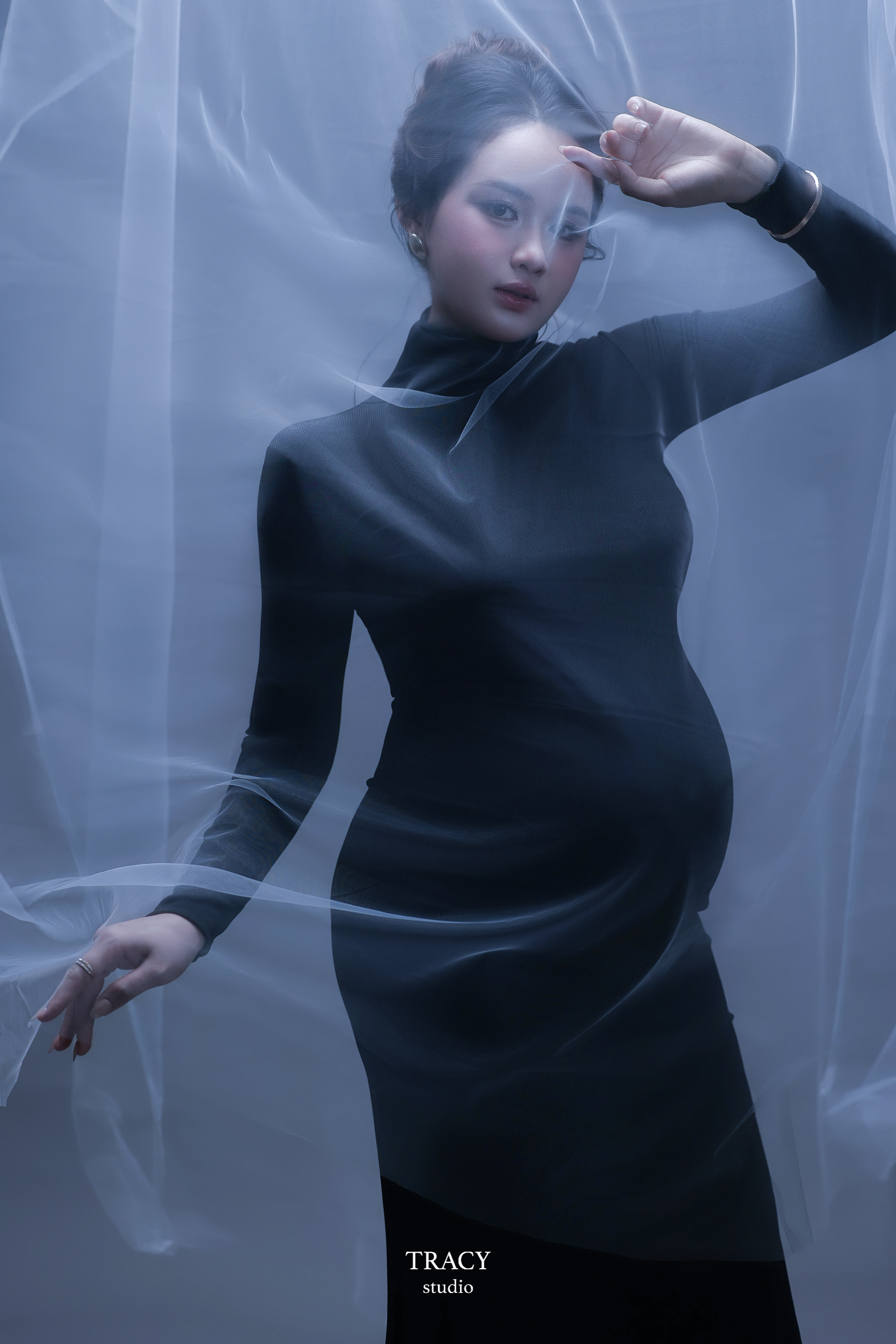 frontend/img/gallery/anh-bau/tracy-studio-chup-concept-bau-hoang-huong (9).jpg